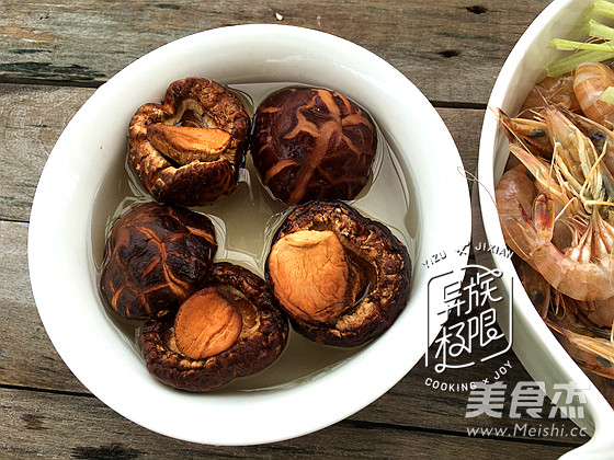 Chaoshan-flavored Shrimp and Bamboo Kueh Dressed in Tortellini recipe