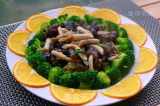 Fresh Mushroom Sea Cucumber Stew recipe