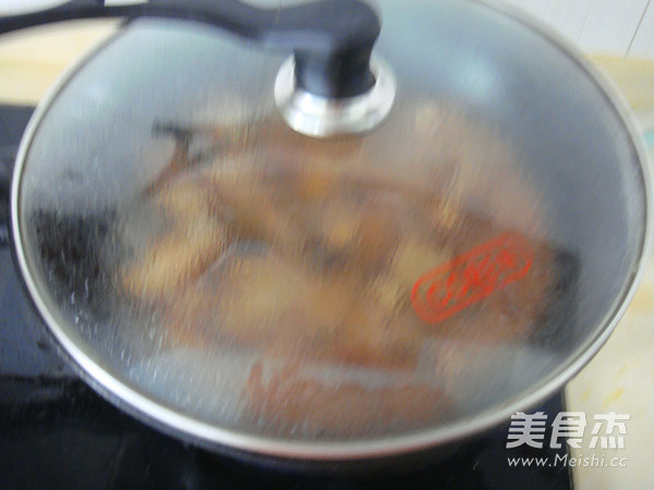 Braised Pork Ribs with Plum Sauce and Maqiao Dried Beans recipe