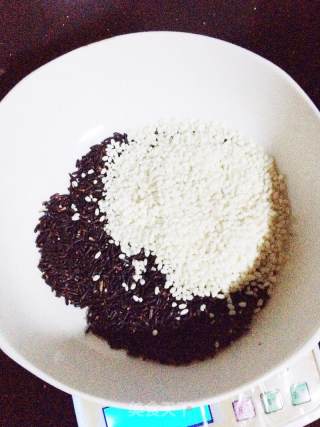 Two-color Black Rice Matcha Panna recipe