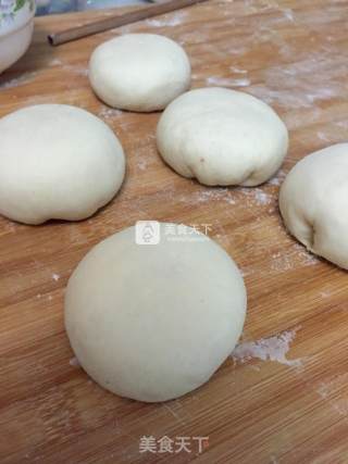 Chinese New Year Fancy Steamed Bun with Bean Paste recipe