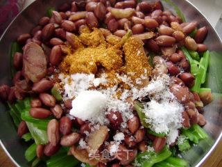 Homemade Small Cold Dish-celery Mixed with Peanuts recipe