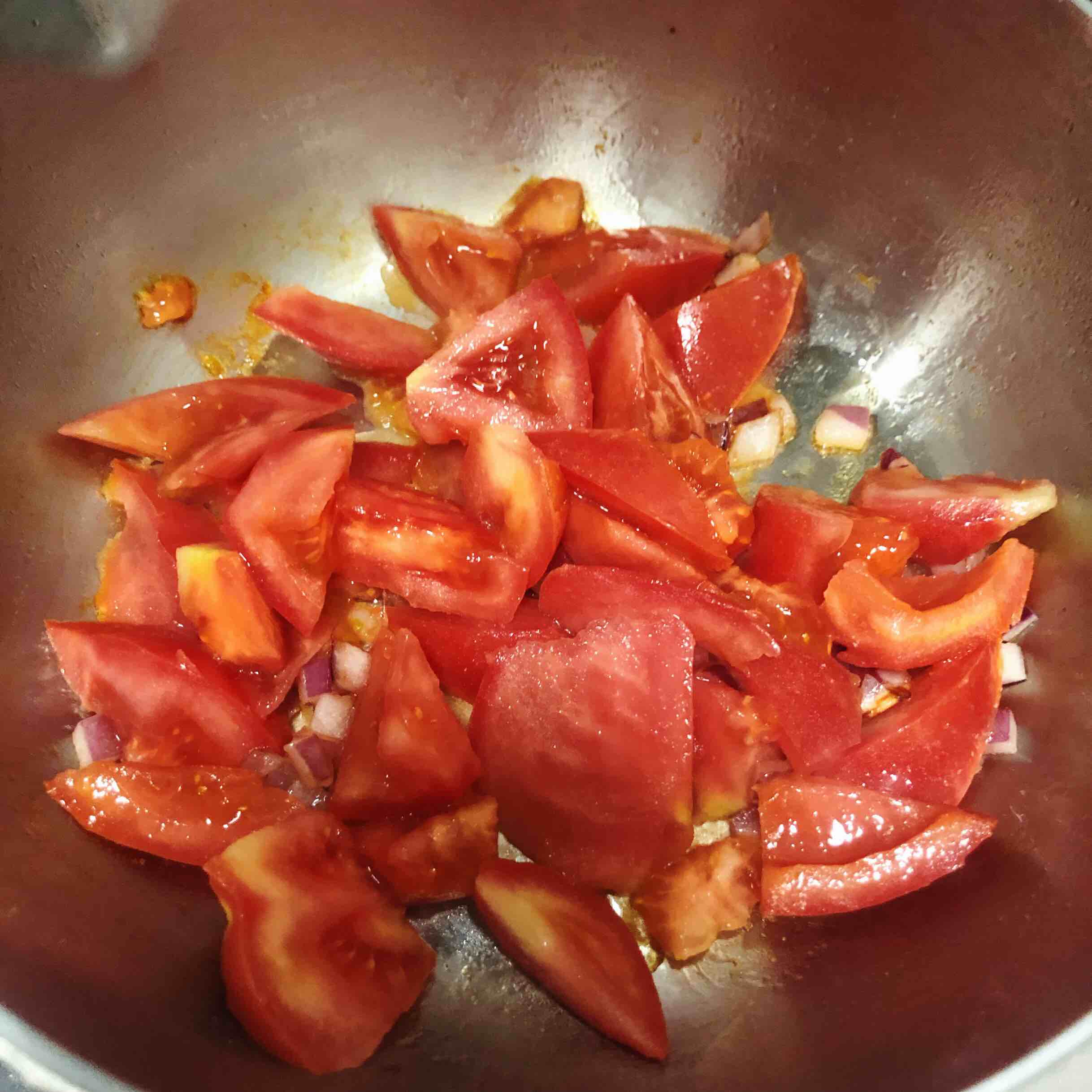 Spiral Pasta with Tomato Red Sauce recipe