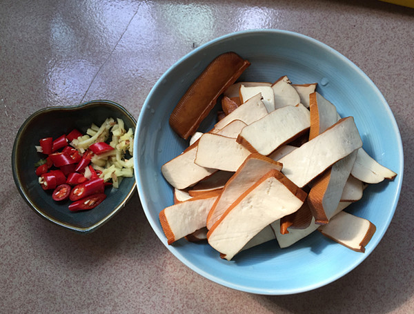 Celery Stir-fried Tofu recipe