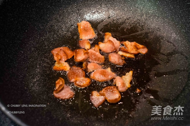 Leek Pork Red Wide Noodles recipe