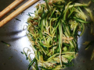 Enoki Mushroom Mixed with Cucumber-refreshing Cold Dishes Will Never be Greasy recipe