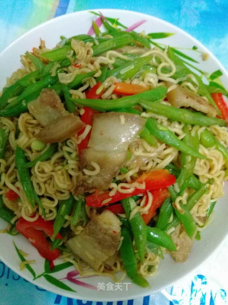 Braised Noodles with Beans recipe