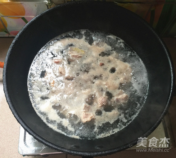 Mung Bean Lily Pork Ribs Soup recipe