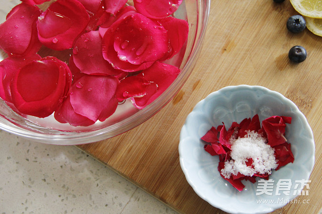 Rose Fruit Sparkling Water recipe