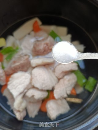 Guifei Meat and Yam Soup recipe