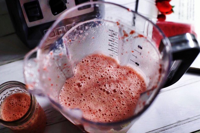 Strawberry Yogurt Smoothie recipe