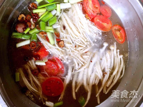 Three Fresh Mushroom Soup Hot Pot recipe