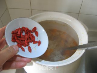 Tremella and Papaya Soup recipe