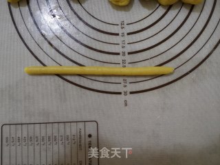 Oven Version of Black Sesame Small Twist recipe