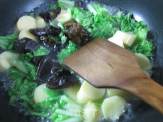 Boiled Cabbage with Black Fungus and Cherry Jade Tofu recipe