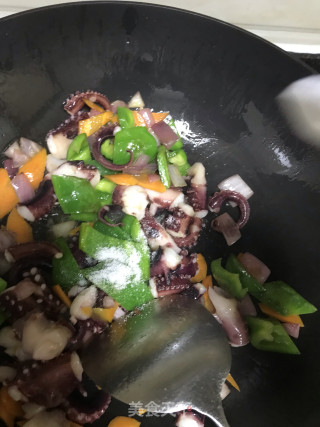Three-color Fried Squid Shreds recipe