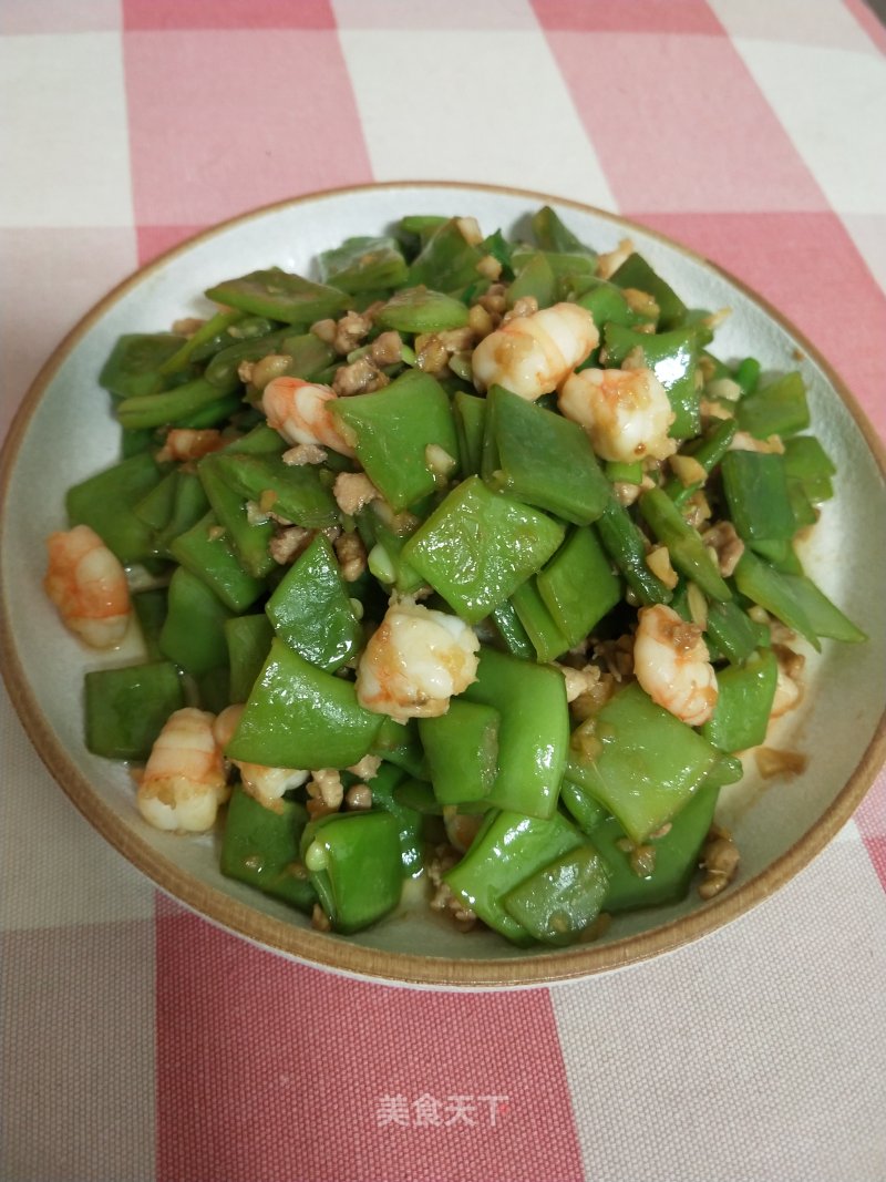 Stir-fried Lentils with Shrimp recipe