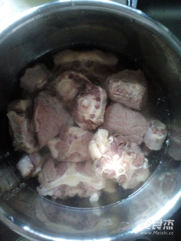 Pressure Cooker Version of Oxtail Soup recipe