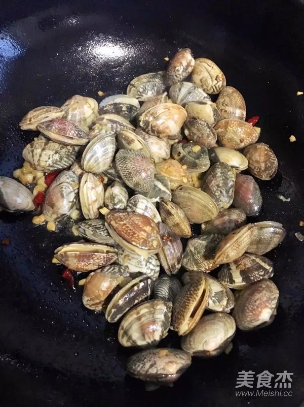 Spicy Fried Clams recipe