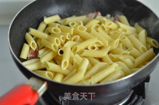 Convenient and Delicious Pasta without Frying White Sauce-bacon White Sauce Pasta recipe