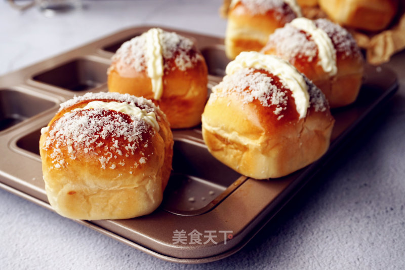 Small Coconut Cream Bread recipe