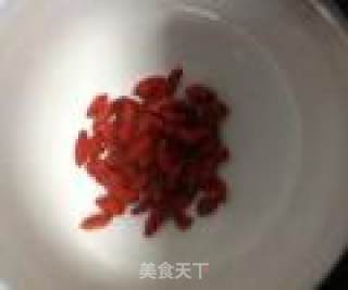 Chinese Wolfberry and Red Jujube Tube-bone Fish Soup recipe