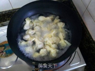 Fresh Mushroom Pork Wonton recipe