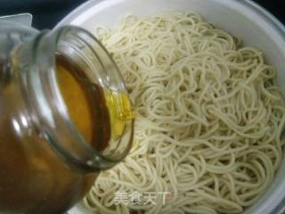 Simple Hot Dry Noodles with Mixed Sauce recipe