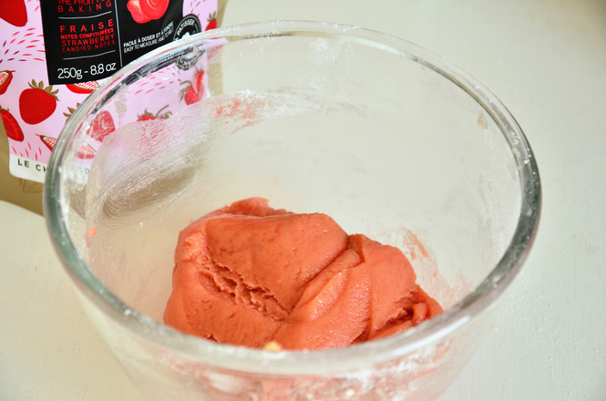 Strawberry Chocolate Fun Toto Biscuits recipe