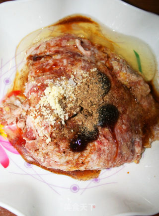 [the Meat that Makes You Enjoyable] Braised Lion's Head with Glutinous Rice and Braised Sauce recipe