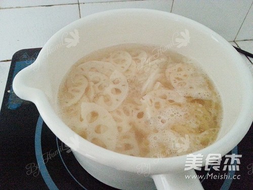 Lotus Root Noodles with Spicy Sauce recipe