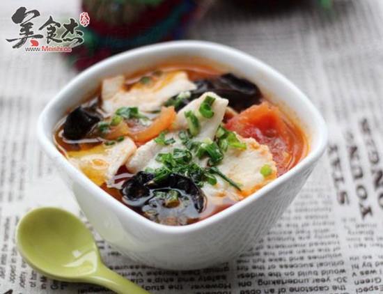 Fungus Tomato Fish Soup recipe