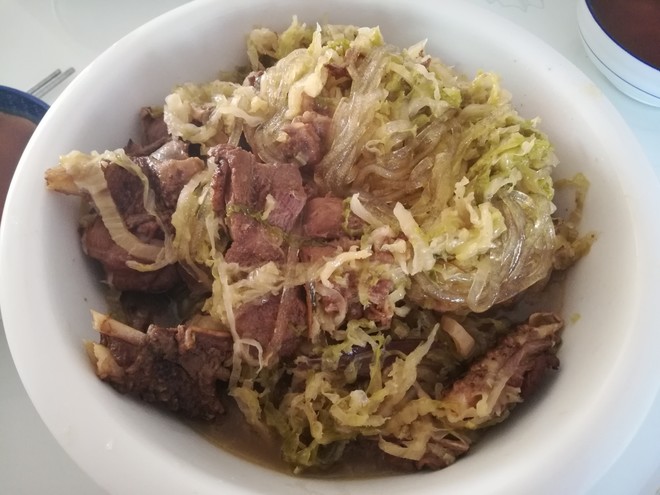 Stupid Goose Stewed Sauerkraut Vermicelli recipe