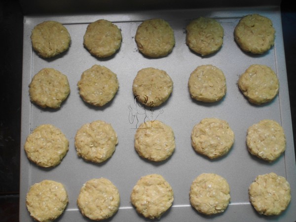 Crispy Oatmeal Cookies recipe