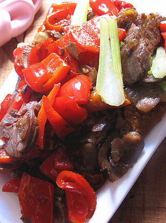 Stir-fried Beef with Red Pepper recipe