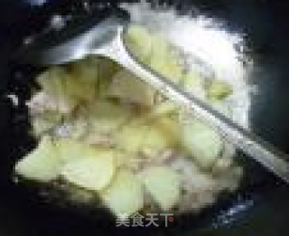 Stir-fried Potatoes with Minced Meat recipe