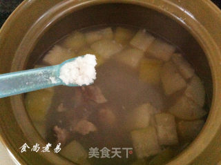 Scallop Ribs and Gourd Soup recipe