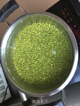 Brown Sugar, Ginger, and Mung Bean Soup recipe