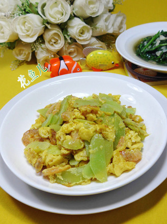 Scrambled Eggs with Lettuce
