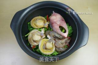 Tuan Tuan Yuan Yuan Seafood Pot recipe