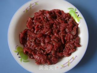 [hunan Cuisine] Stir-fried Beef with Pepper Skin and Tea Oil recipe