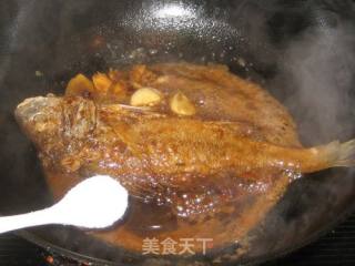Roasted Yellow Croaker with Garlic recipe