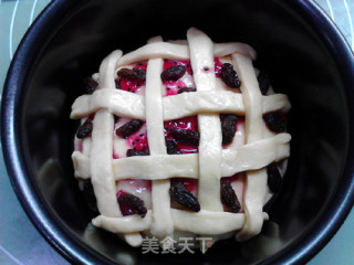 Layers of Bread with Jam and Raisins recipe