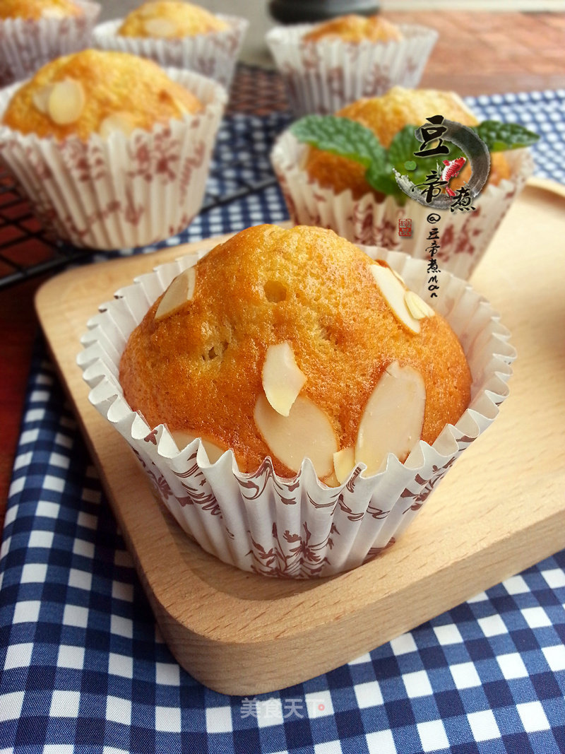 Banana Almond Muffin recipe