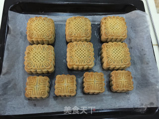 Cantonese Wuren Mooncake recipe