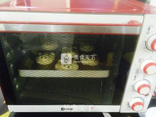 Childlike Piggy Bread recipe