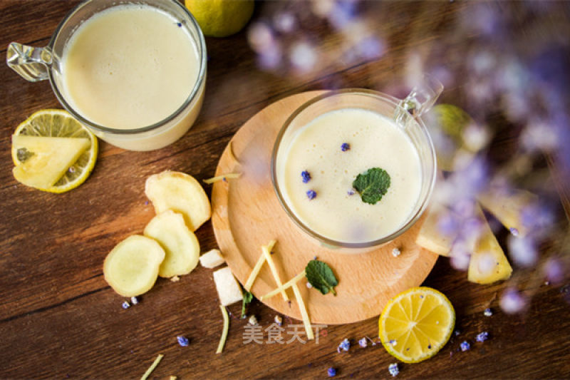 In Addition to Soy Milk, You Can Choose Fruit and Vegetable Juice for Breakfast recipe