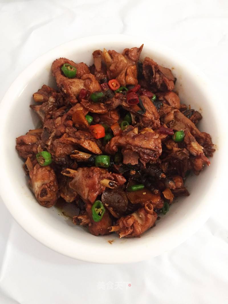 Stir-fried Chicken with Chili recipe