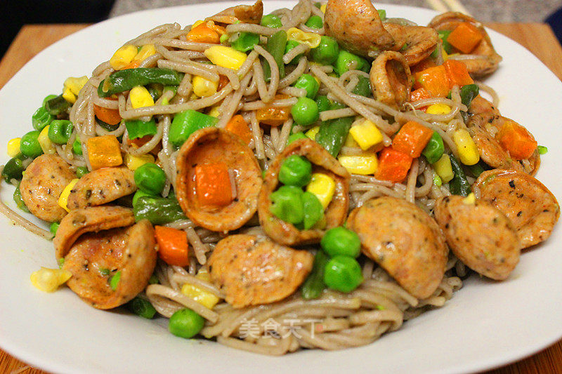 [daily New Product] Fried Noodles with Sausage and Mixed Vegetables