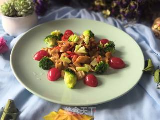 Stir-fried Lotus Root with Red Pepper recipe
